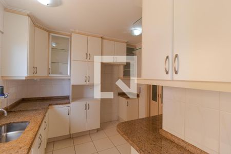 Apartamento para alugar com 136m², 3 quartos e 2 vagasCozinha