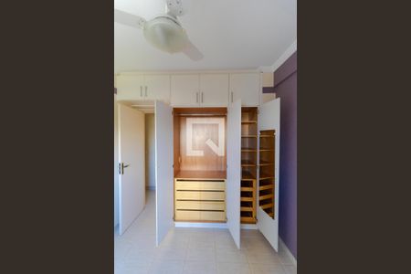 Apartamento para alugar com 136m², 3 quartos e 2 vagasQuarto 01 - Armário