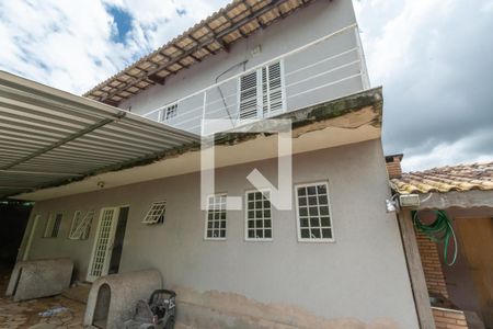 Casa para alugar com 200m², 3 quartos e 6 vagas Casa para alugar com 200m², 3 quartos e 6 vagasFacahada