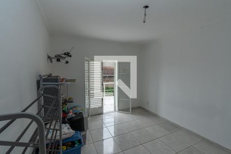 Casa para alugar com 200m², 3 quartos e 6 vagas Casa para alugar com 200m², 3 quartos e 6 vagasQuarto 2