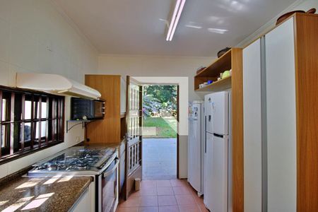 Casa à venda com 274m², 4 quartos e 4 vagasCozinha