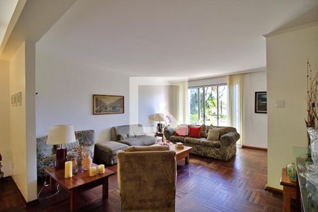 Sala de casa à venda com 4 quartos, 274m² em Vila Tramontano, São Paulo