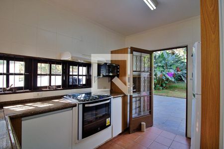 Casa à venda com 274m², 4 quartos e 4 vagasCozinha