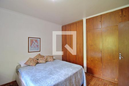 Casa à venda com 274m², 4 quartos e 4 vagasQuarto 1