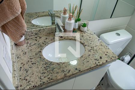 banheiro de apartamento à venda com 2 quartos, 47m² em Curicica, Rio de Janeiro