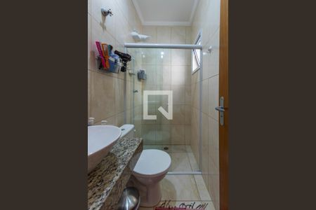 Casa à venda com 160m², 3 quartos e 2 vagasBanheiro