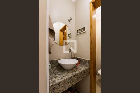 Banheiro de casa para alugar com 3 quartos, 160m² em Vila Bela, São Paulo