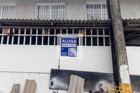 Casa para alugar com 80m², 2 quartos e sem vagaPlaquinha