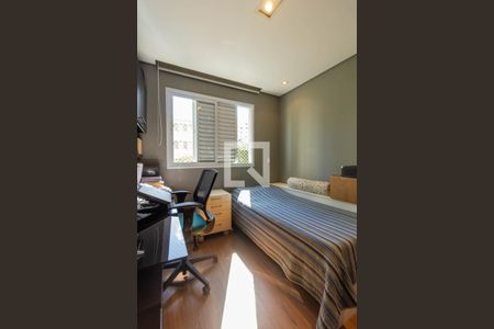 Apartamento à venda com 86m², 3 quartos e 2 vagasQuarto 2