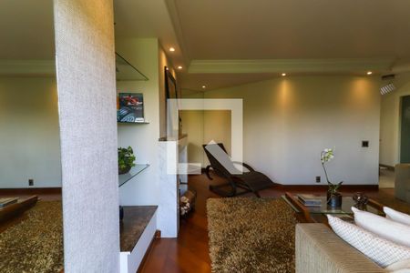 Sala de apartamento à venda com 4 quartos, 240m² em Vila Suzana, São Paulo