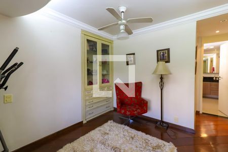 Apartamento à venda com 240m², 4 quartos e 4 vagasSuíte 1