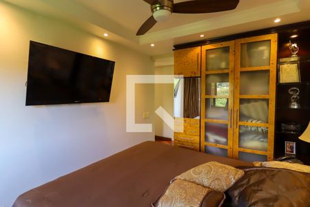 Apartamento à venda com 240m², 4 quartos e 4 vagasSuíte 2