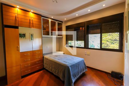 Apartamento à venda com 240m², 4 quartos e 4 vagasQuarto 1