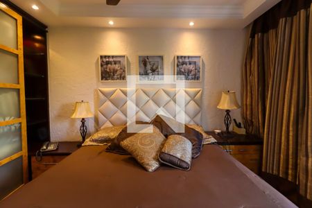 Apartamento à venda com 240m², 4 quartos e 4 vagasSuíte 2