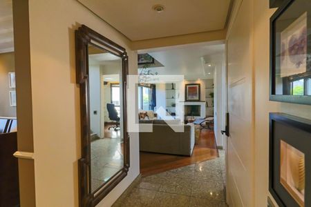 Apartamento à venda com 240m², 4 quartos e 4 vagasHall de entrada