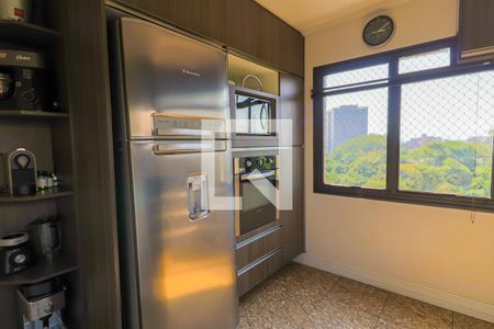 Apartamento à venda com 240m², 4 quartos e 4 vagasCozinha