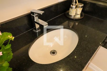 Apartamento à venda com 240m², 4 quartos e 4 vagasBanheiro da Suíte 1