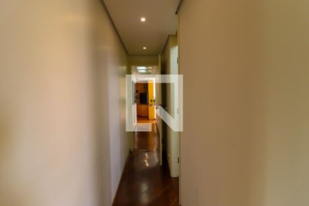 Apartamento à venda com 240m², 4 quartos e 4 vagasCorredor