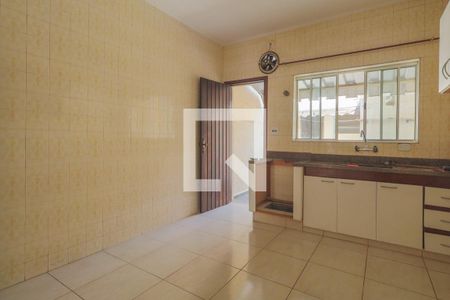 Casa para alugar com 100m², 2 quartos e 1 vaga Casa para alugar com 100m², 2 quartos e 1 vagaCozinha