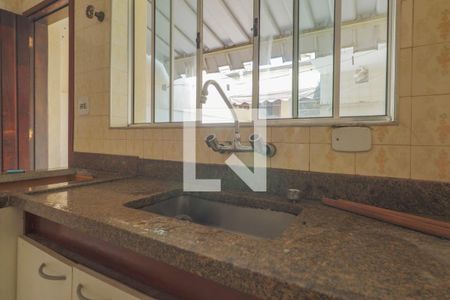 Casa para alugar com 100m², 2 quartos e 1 vaga Casa para alugar com 100m², 2 quartos e 1 vagaCozinha