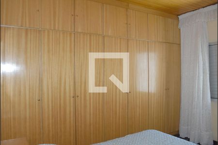 Casa à venda com 218m², 4 quartos e 2 vagasQuarto 3