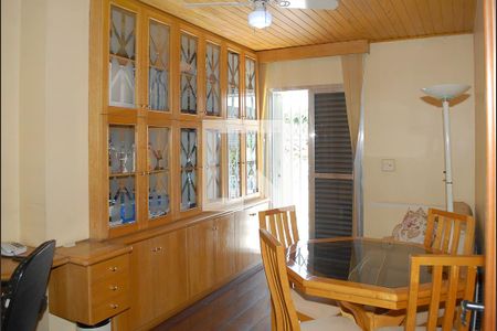 Quarto 1 de casa à venda com 4 quartos, 218m² em Vila Nilo, São Paulo