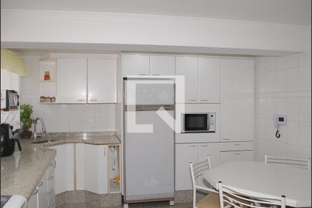 Casa à venda com 218m², 4 quartos e 2 vagasCozinha