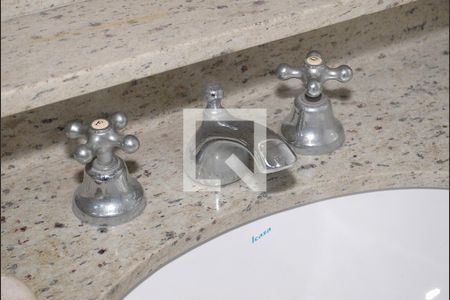 Casa à venda com 218m², 4 quartos e 2 vagasCozinha 2