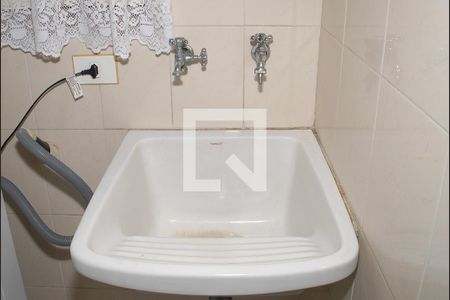 Casa à venda com 218m², 4 quartos e 2 vagasÁrea de Serviço