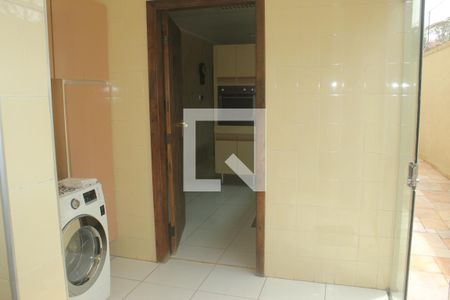 Casa para alugar com 440m², 4 quartos e 3 vagasÁrea de Serviço