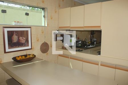 Casa para alugar com 440m², 4 quartos e 3 vagasCozinha