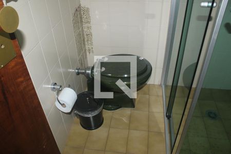 Casa para alugar com 440m², 4 quartos e 3 vagasBanheiro