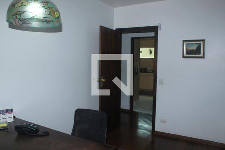 Casa para alugar com 440m², 4 quartos e 3 vagasEscritório