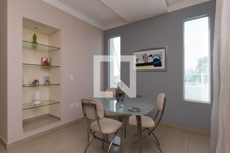 Sala de casa à venda com 3 quartos, 220m² em Ponte de São João, Jundiaí