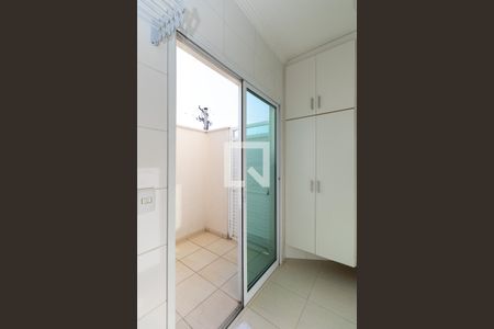 Casa à venda com 220m², 3 quartos e 3 vagasÁrea de Serviço