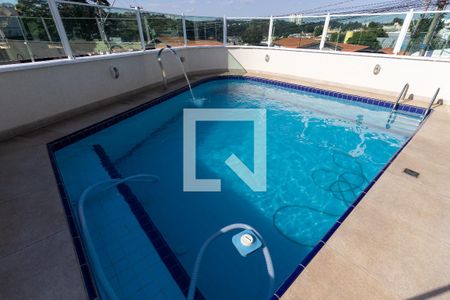 Casa à venda com 220m², 3 quartos e 3 vagasPiscina