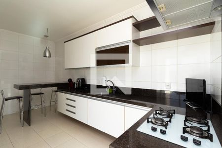 Casa à venda com 220m², 3 quartos e 3 vagasCozinha