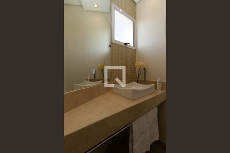 Casa à venda com 220m², 3 quartos e 3 vagasLavabo