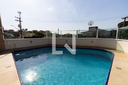 Casa à venda com 220m², 3 quartos e 3 vagasPiscina