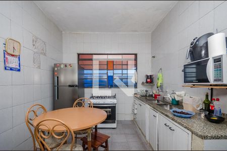 Casa à venda com 360m², 3 quartos e 2 vagasCozinha