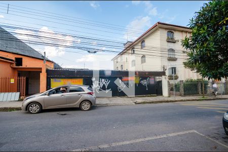 Casa à venda com 360m², 3 quartos e 2 vagasFachada