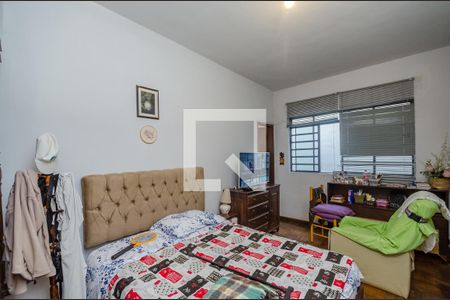 Casa à venda com 360m², 3 quartos e 2 vagasSuíte