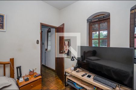 Casa à venda com 360m², 3 quartos e 2 vagasQuarto 2