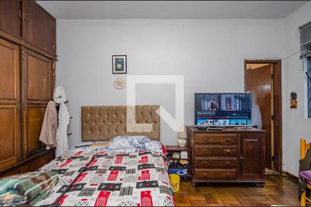 Casa à venda com 360m², 3 quartos e 2 vagasSuíte