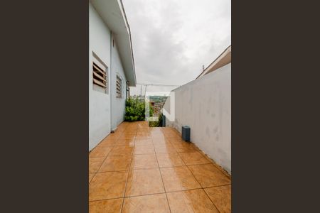 Casa de condomínio à venda com 550m², 3 quartos e 4 vagasQuintal