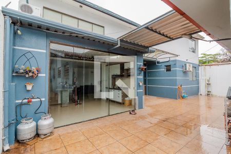 Casa de condomínio à venda com 550m², 3 quartos e 4 vagasQuintal