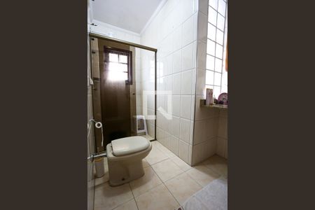 Casa à venda com 125m², 4 quartos e 2 vagas Casa à venda com 125m², 4 quartos e 2 vagasBanheiro da Suíte