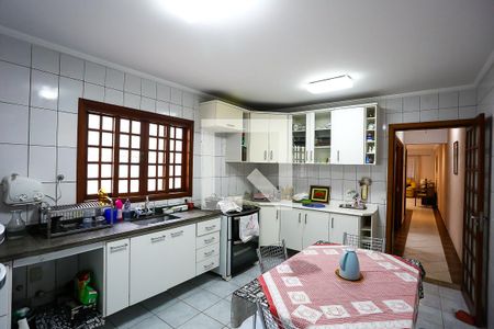 Casa à venda com 125m², 4 quartos e 2 vagas Casa à venda com 125m², 4 quartos e 2 vagasCozinha