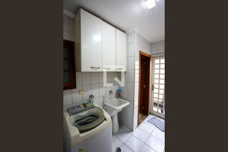 Casa à venda com 125m², 4 quartos e 2 vagas Casa à venda com 125m², 4 quartos e 2 vagasÁrea de Serviço