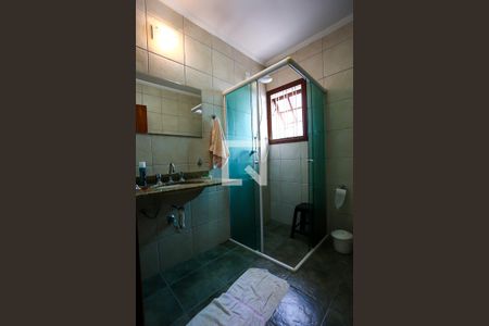 Casa à venda com 125m², 4 quartos e 2 vagas Casa à venda com 125m², 4 quartos e 2 vagasBanheiro